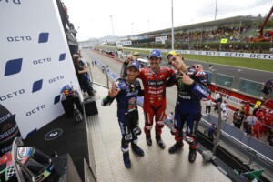 El podio del GP de San Marino. De izq. a dcha.: Enea Bastianini, Francesco Bagnaia y Fabio Quartararo. Fuente: MotoGP